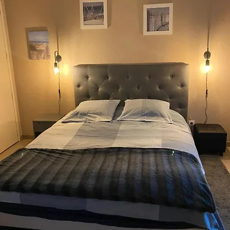 A Saint-julien 40 M² Avec Vue Jardin Apartmán