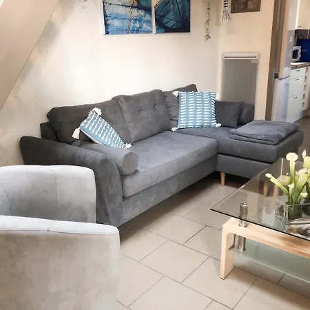 A Saint-julien 40 M² Avec Vue Jardin Apartmán *